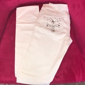 White rhinestone pockets jeans